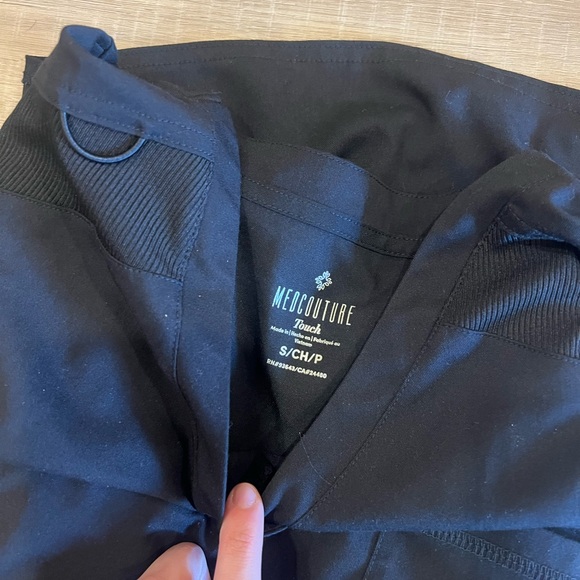 Med Couture Black Scrub Set - Picture 2 of 3